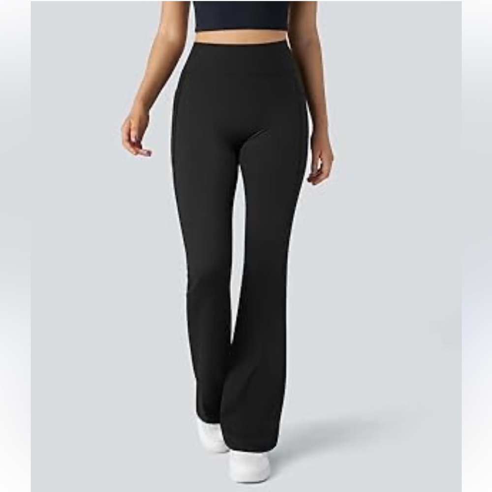 OQQ Black Flared Knit Leggings Pants - Size Medium